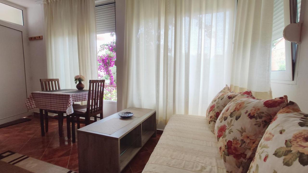 Apartments Ruza บุดวา ห้อง รูปภาพ