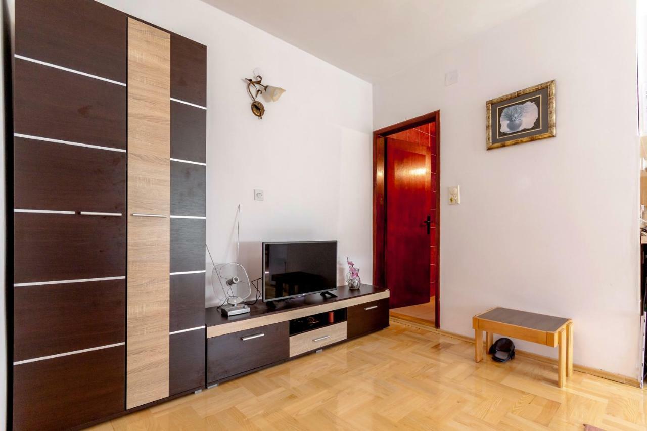Apartments Ruza บุดวา ภายนอก รูปภาพ