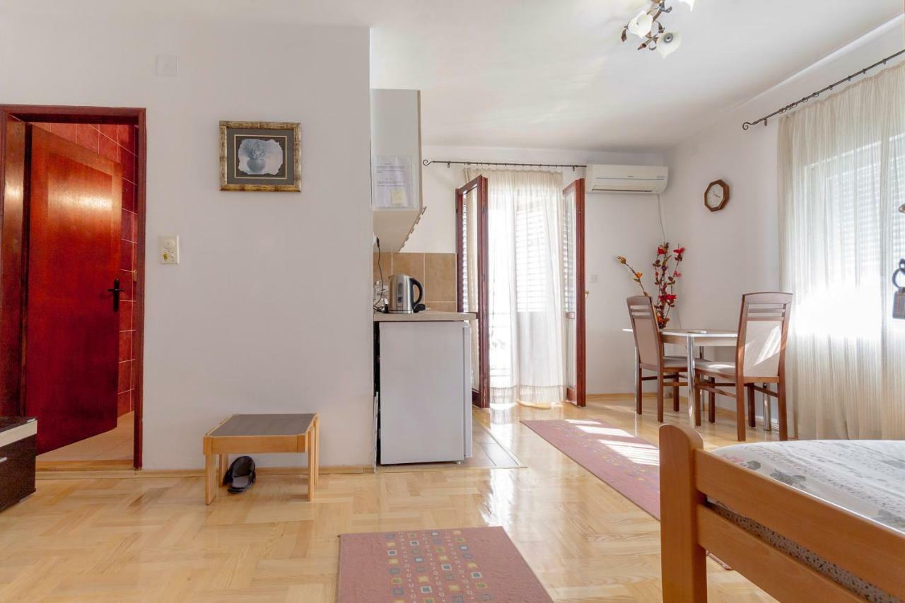 Apartments Ruza บุดวา ภายนอก รูปภาพ