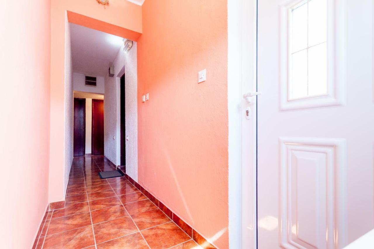 Apartments Ruza บุดวา ภายนอก รูปภาพ